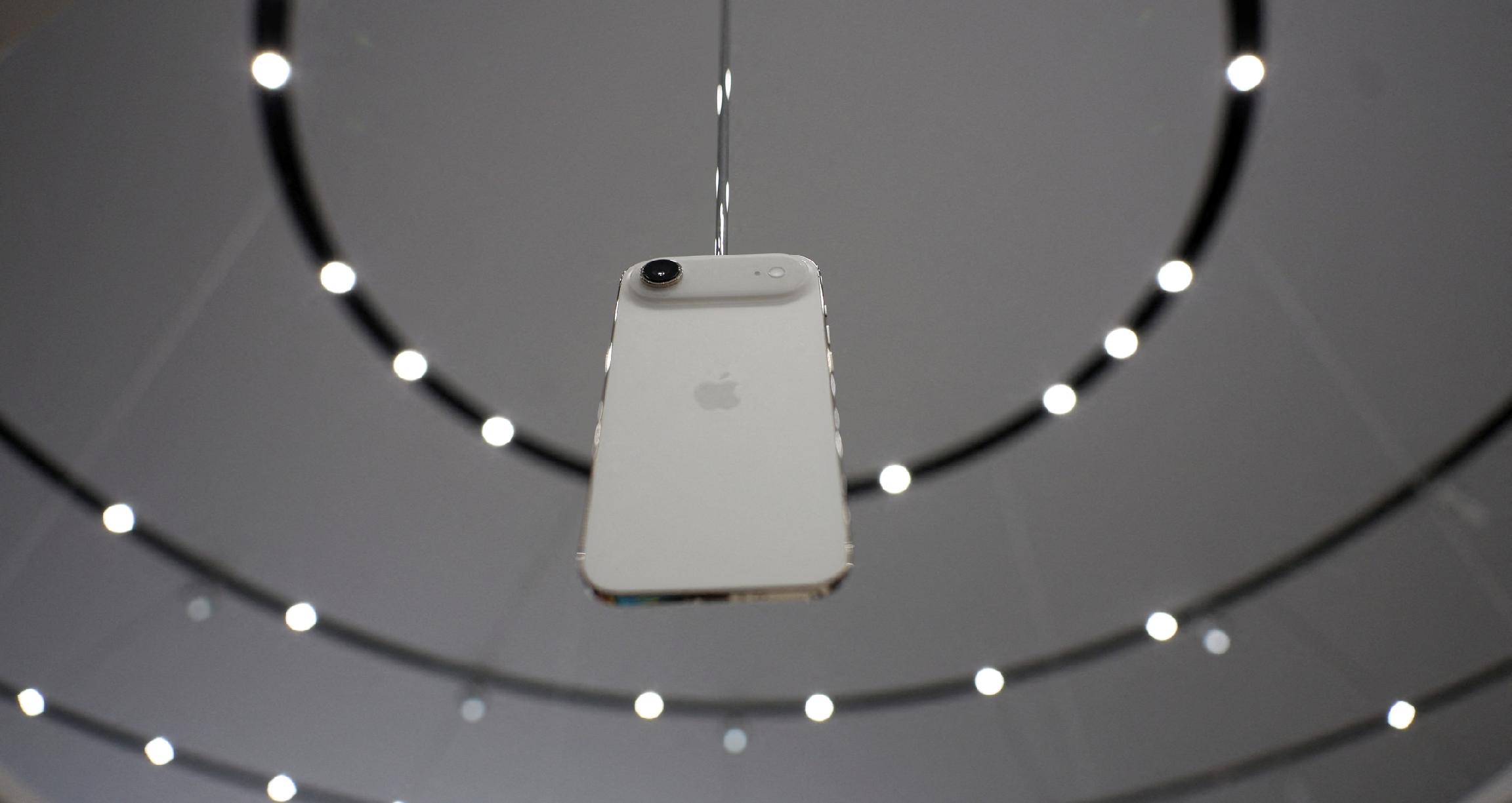 苹果iPhone Air跳票之谜，国人期待已久，何时能到手？