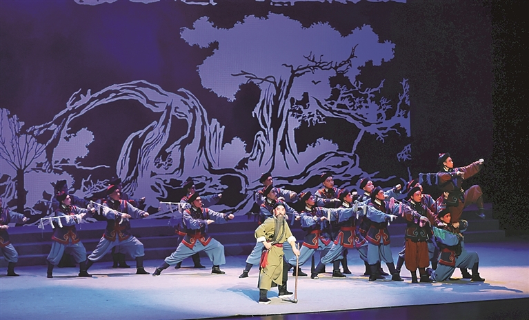一腔家国情,唱与今人听——新编历史京剧《故土新归》在北京演出 一腔家国情,唱与今人听——新编历史京剧《故土新归》在北京演出