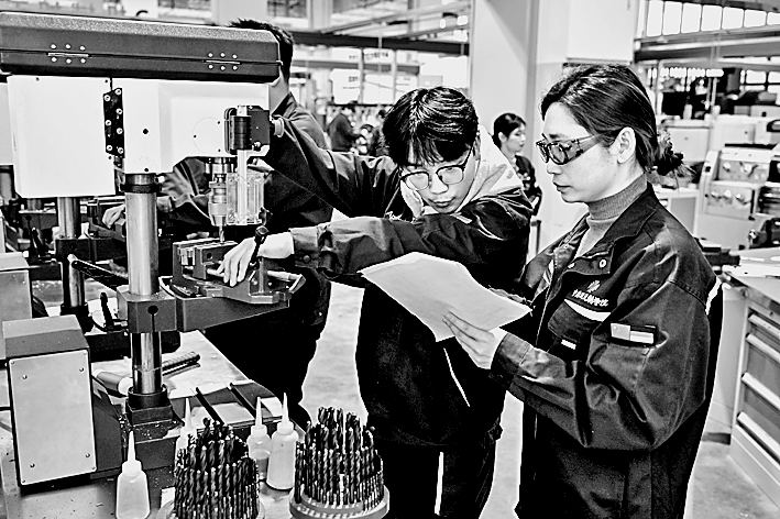 分清赛道、分别激励——高校分类发展的关键 分清赛道、分别激励——高校分类发展的关键