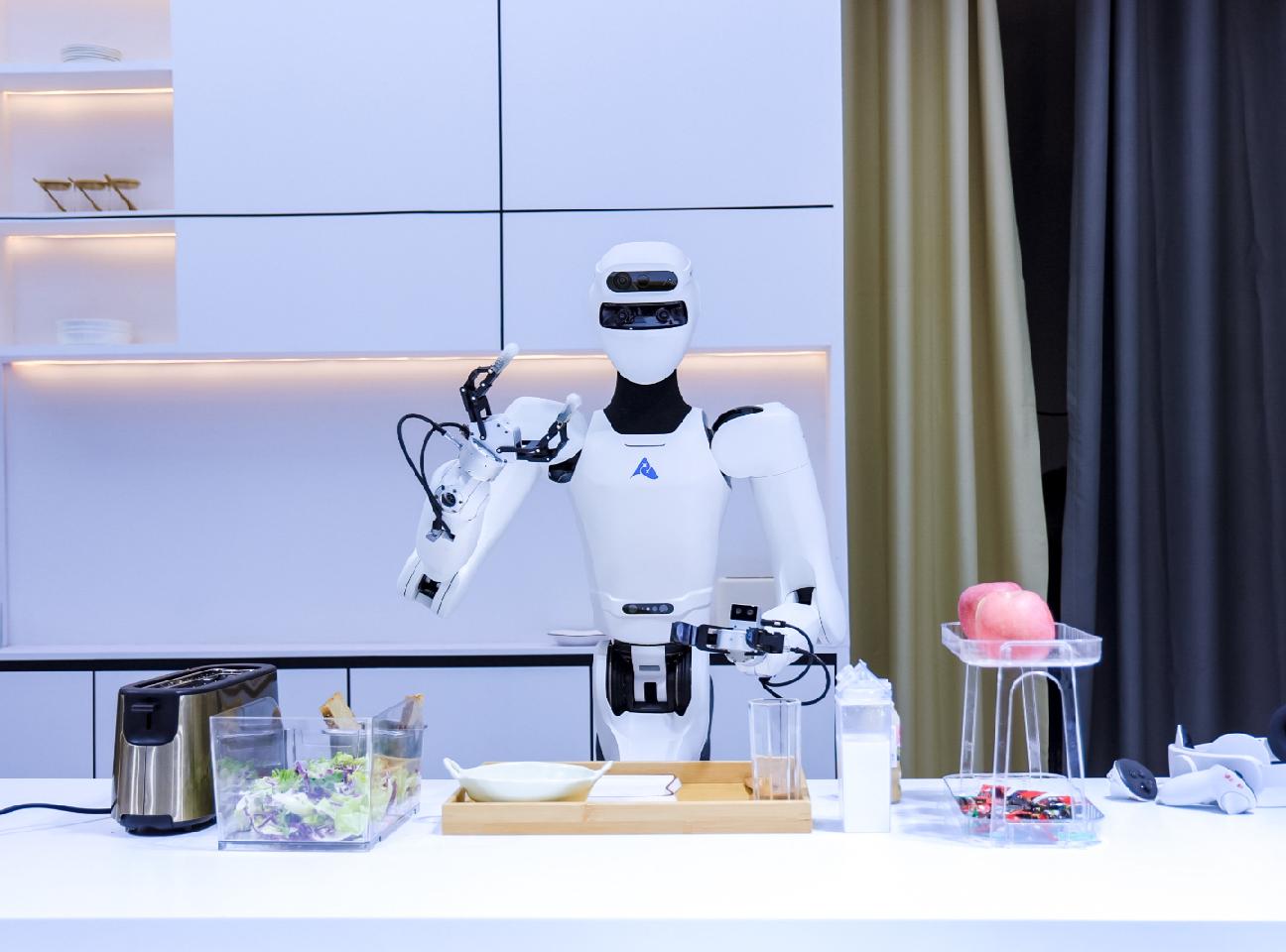 千臺機器人將進廠 螞蟻、字節系重金押注