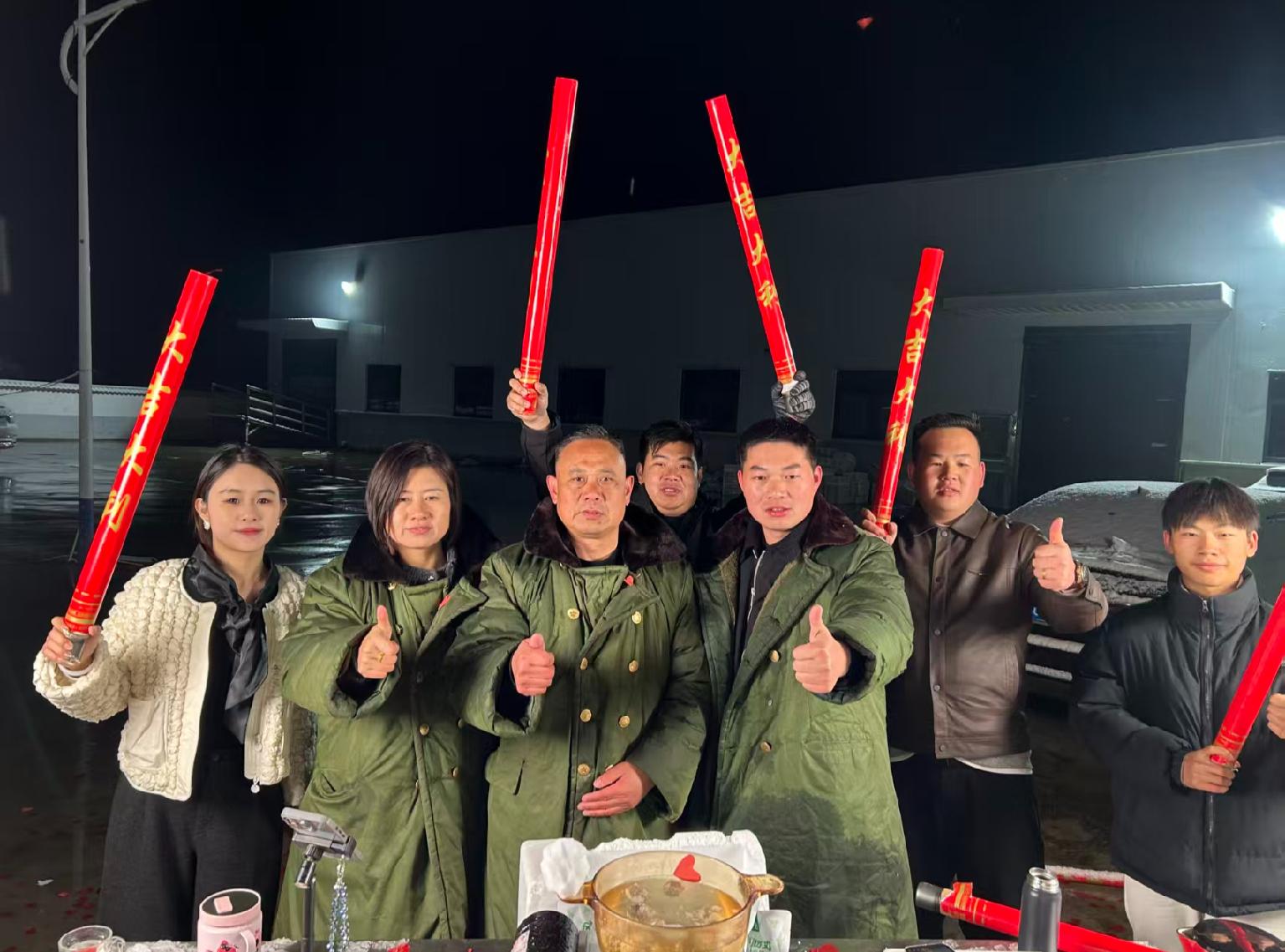 “牛厂长”的期待：把主播留住