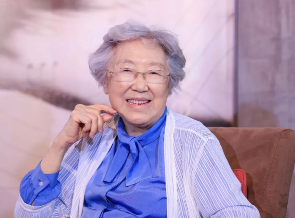 00后对谈“95后”资中筠：这个世界如何，就在于年轻人往何处去｜我们的四分之一世纪