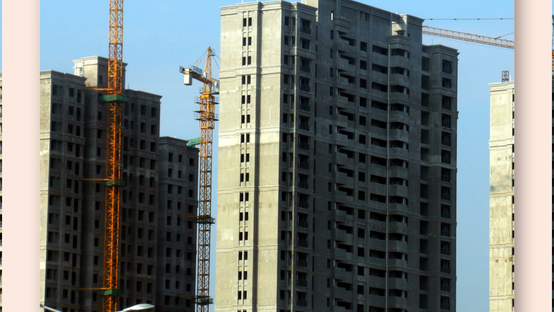 1—6月份全國房地產(chǎn)開發(fā)投資46658億元，同比下降11.2%