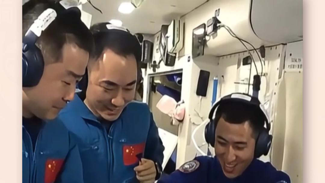 中國空間站上新“烤箱”  航天員食品實現在軌烹飪烘焙