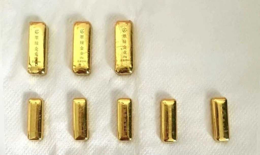 价值10万余元的黄金被成功追回。 警方供图