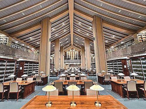 浙江大学图书馆：数字感和未来感散布每个角落