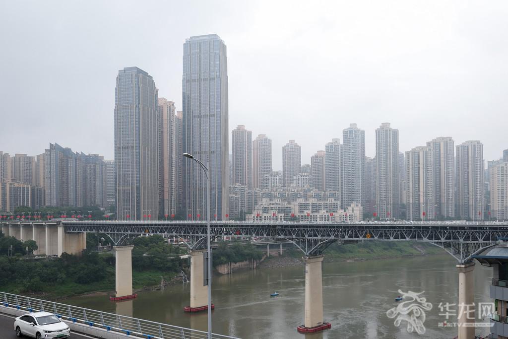 重庆中心城区阴天到多云。第1眼TV-华龙网记者 李一鸣 摄