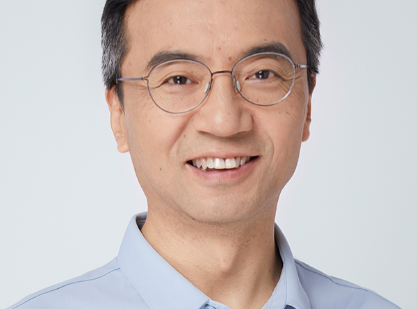 探路者集团总裁何华杰：持续深化双主业协同 | 2026商业新愿景