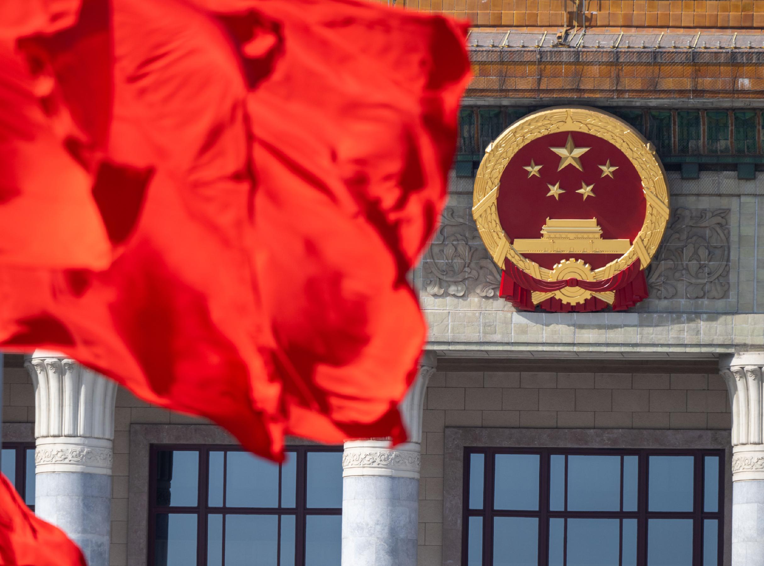 居民增收计划、养老金上涨、支持AI开源社区……45个关键词读懂2026政府工作报告