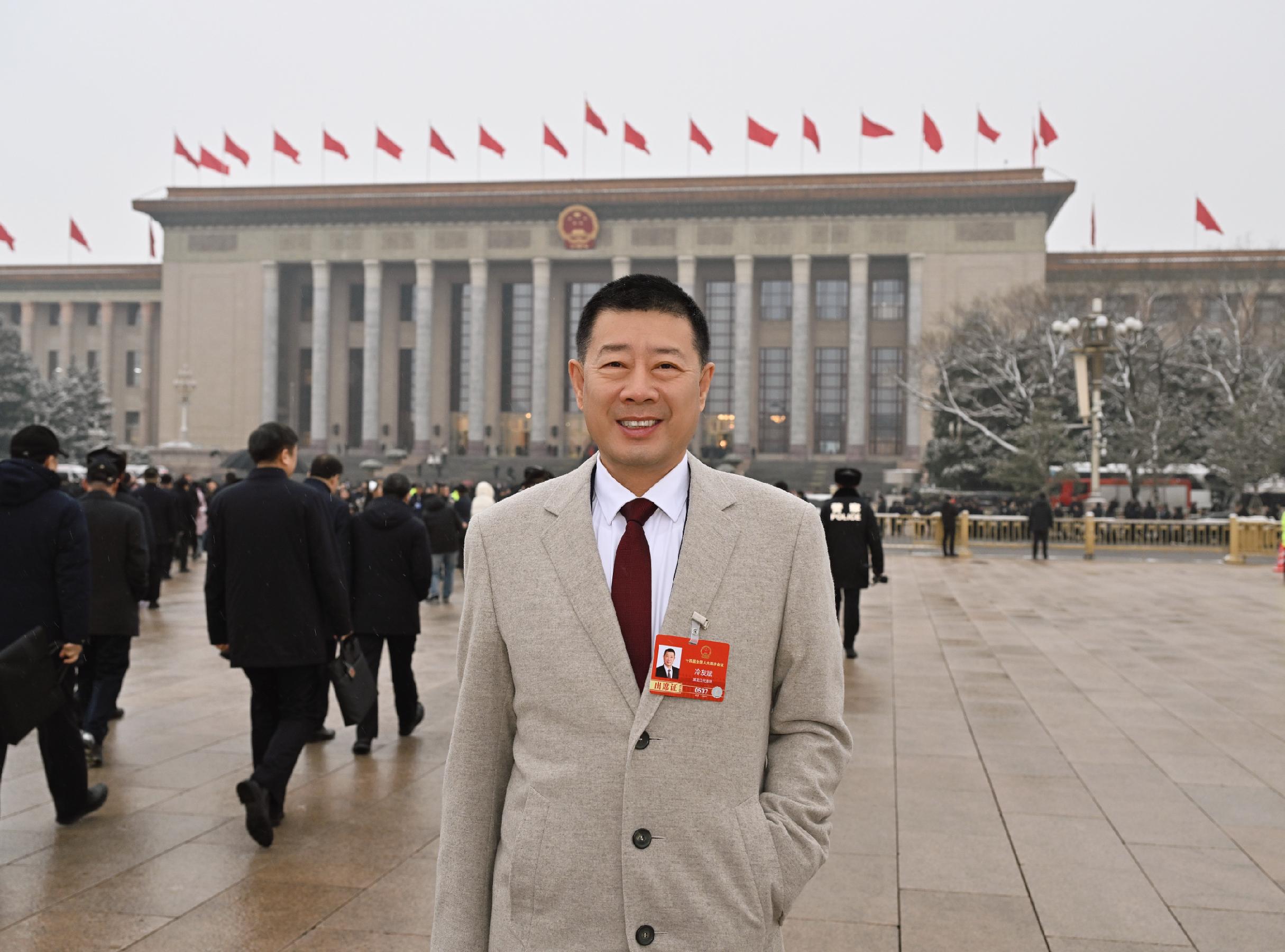 全国人大代表冷友斌：从“更适合宝宝”到守护全家健康