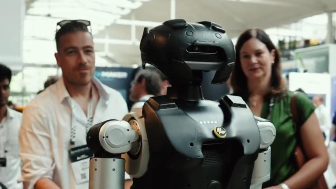 Shenzhen's only invited embodied intelligence enterprise, Zhijian Power, collaborates with OpenAI, Nvidia, Boston Dynamics, 1X, and others to support the European AI Summit