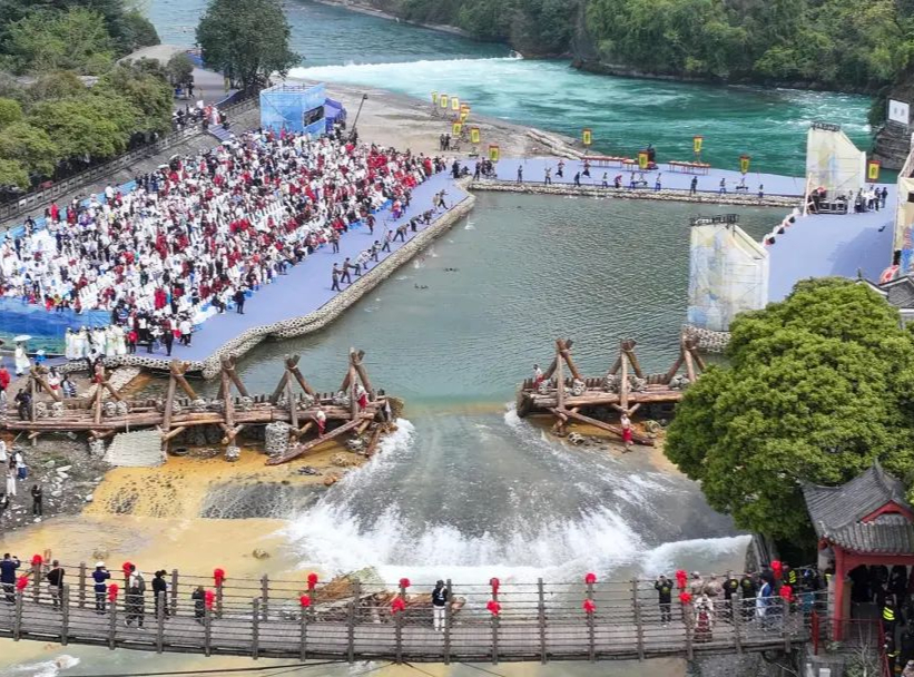 691.7 万人次奔赴成都！假期文旅花式 “玩法”