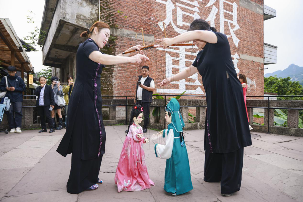 温州文旅在下浩里开展户外路演。主办方供图