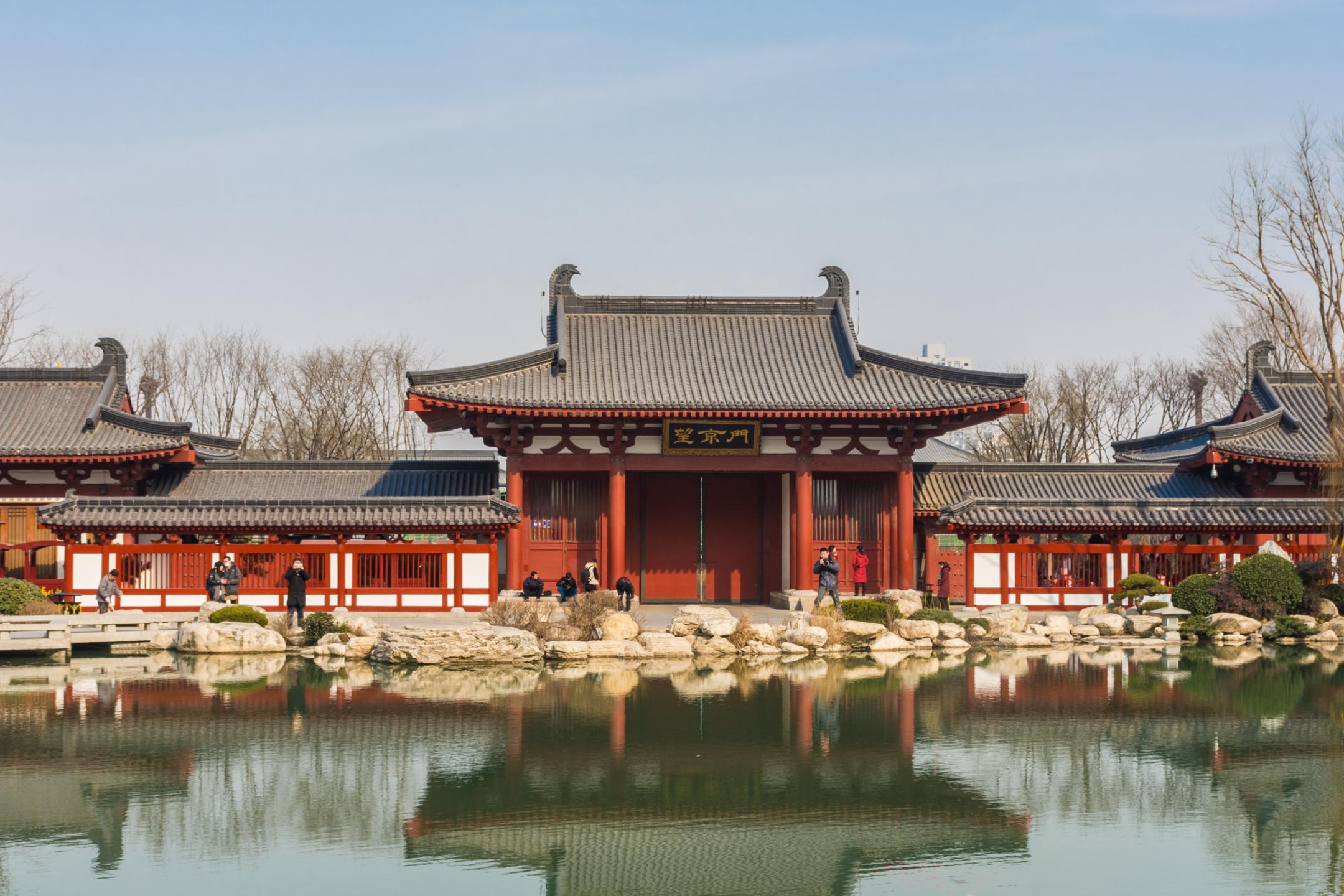 陕旅IPO揭秘，旅游演艺巨头年收入超6.8亿，高毛利率引领行业新风潮