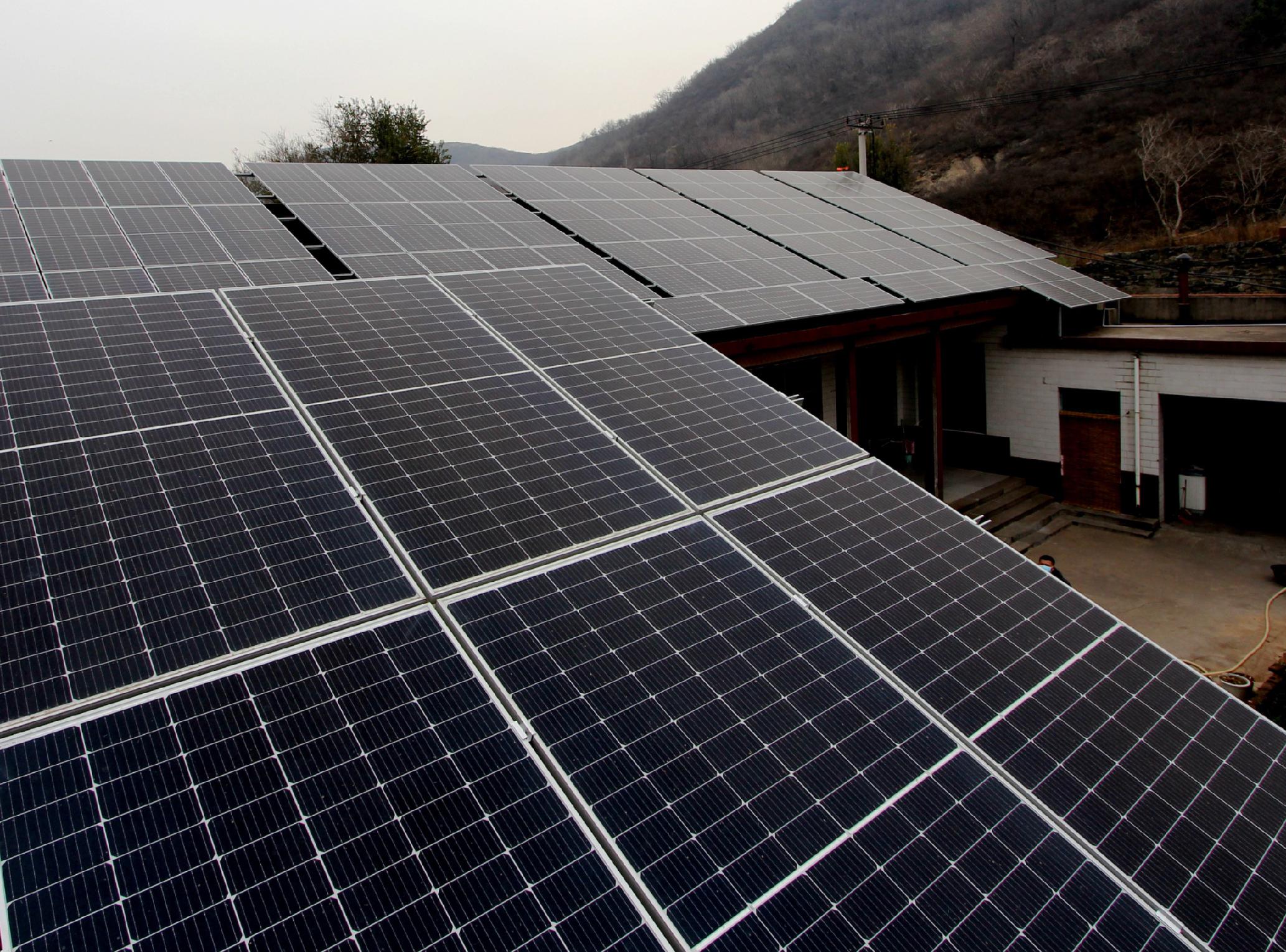 全国人大代表钟宝申：乡村光伏乱象频出 建议强化全过程市场监管