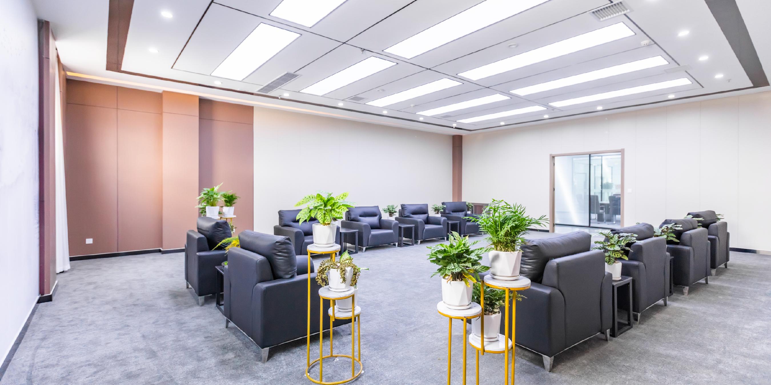 装饰装修公司开会真实图 9557437EA7F01603D8CD6F5D5976CE13.jpg