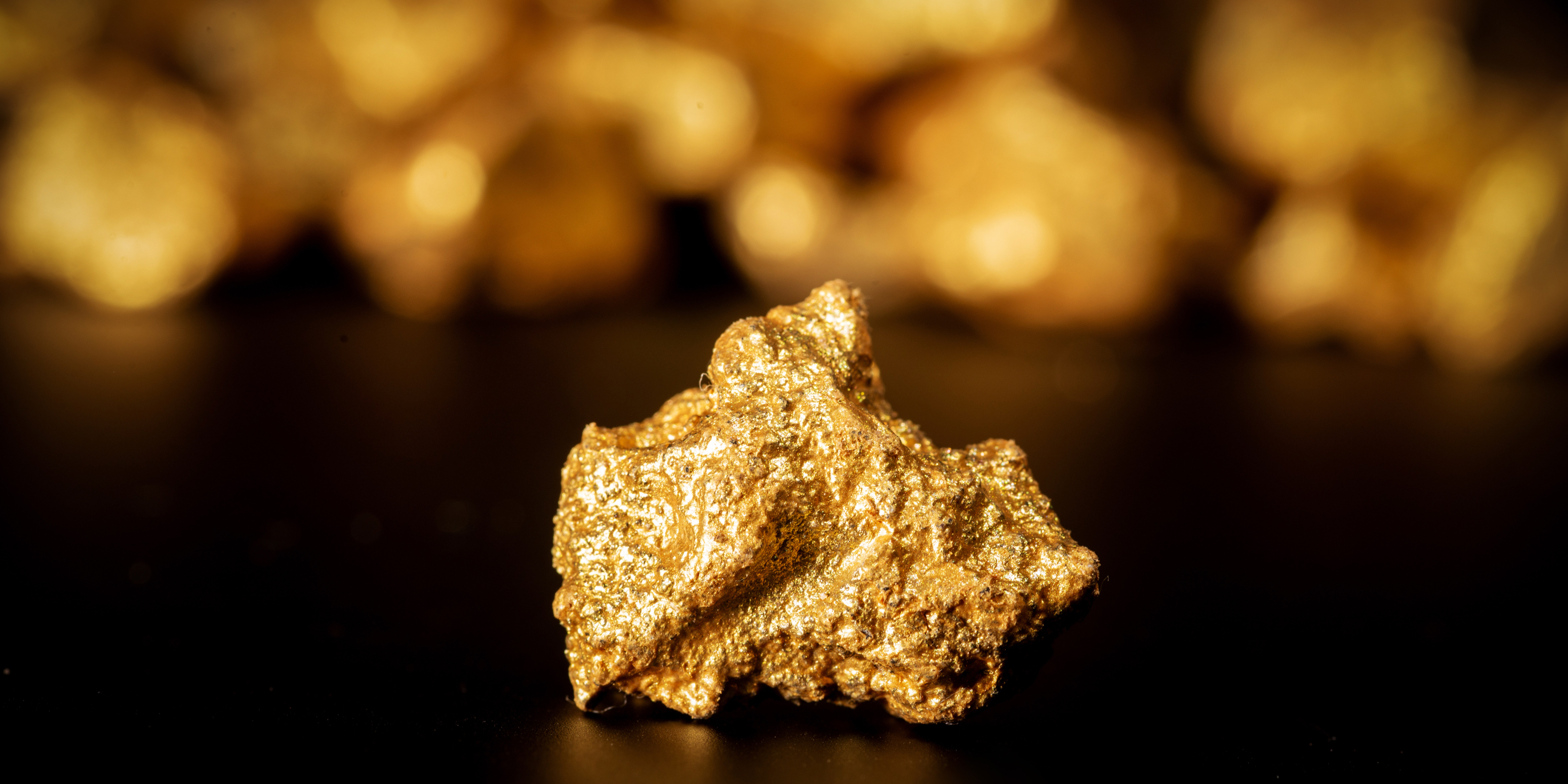 实探最火黄金市场深圳水贝：金价一天几变有生意人已“清货- 经济观察网－ 专业财经新闻网站