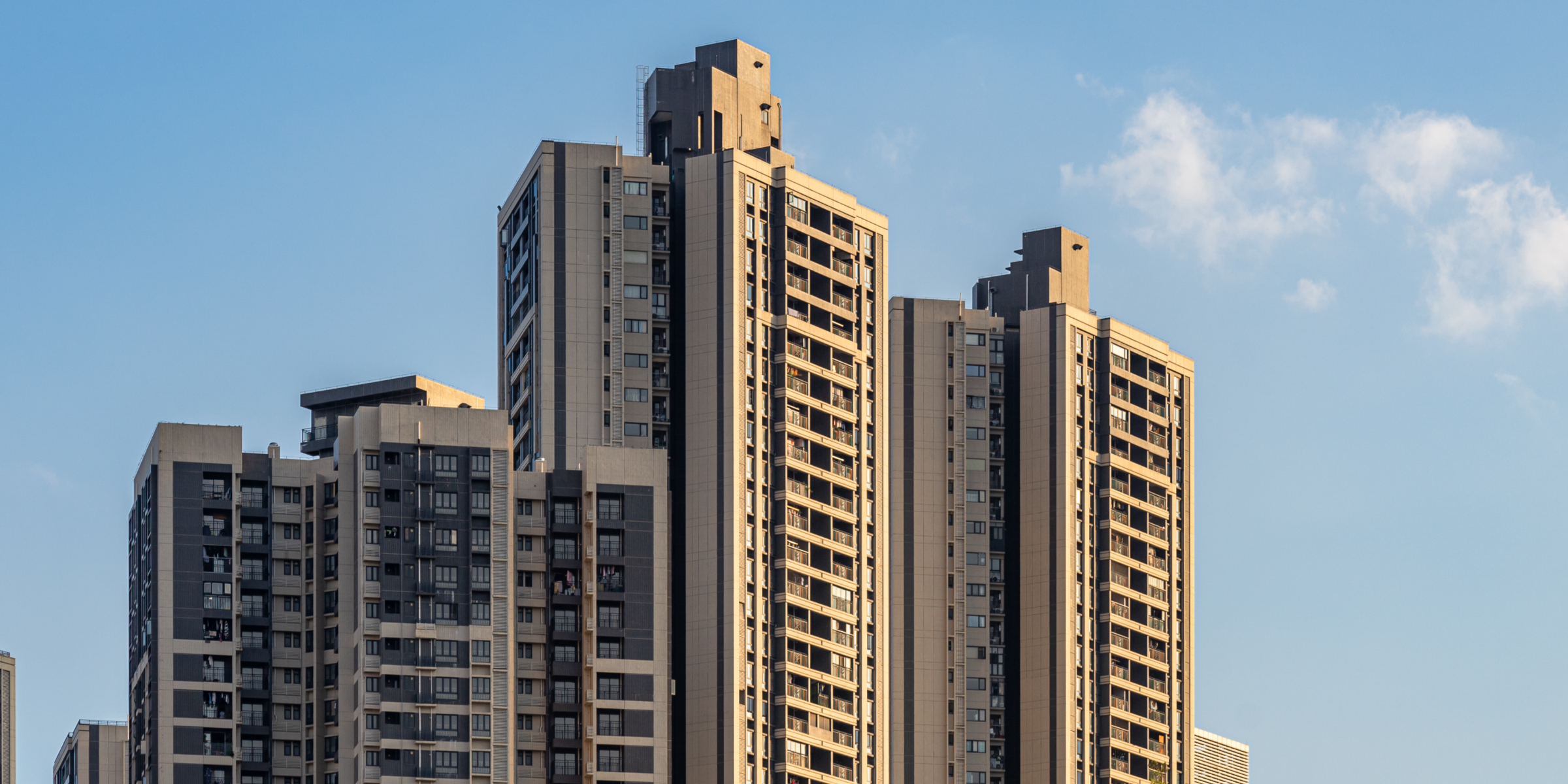 宿舍不够用，高校集体“扫楼”