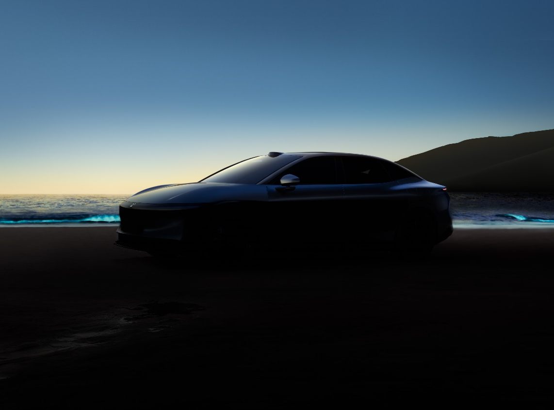 極氪旗下首款轎車正式命名極氪007 挑戰高端豪華車市場