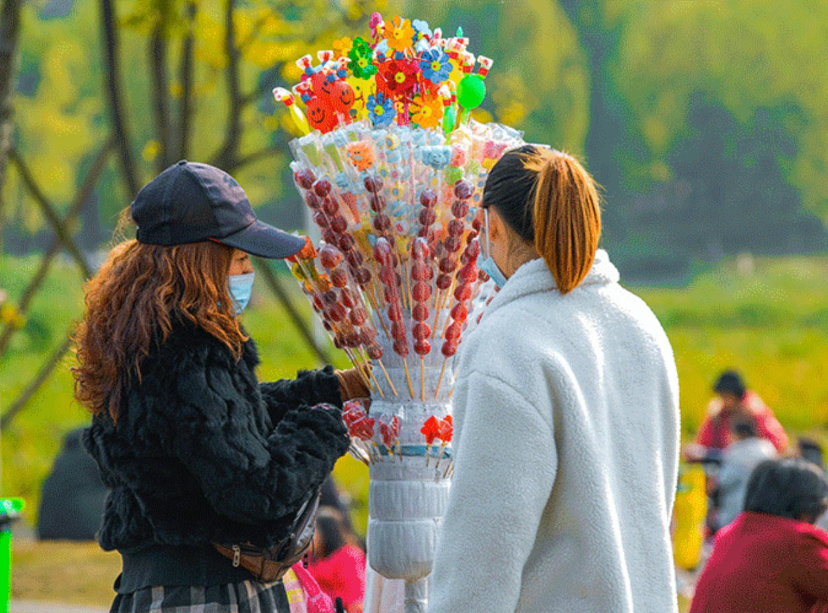 这些成都人，真的太暖了