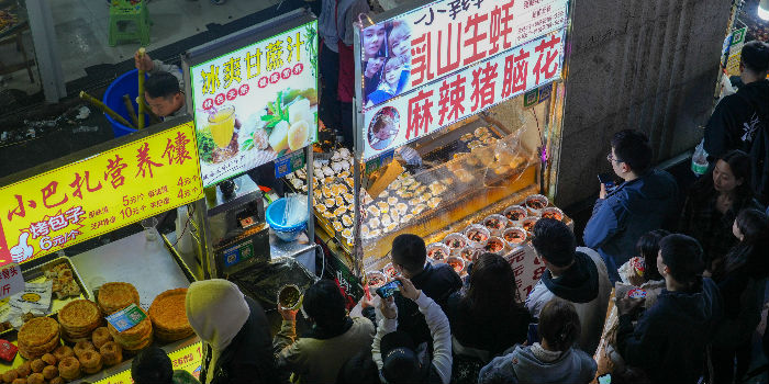 “上海摊”有序回归上海滩
