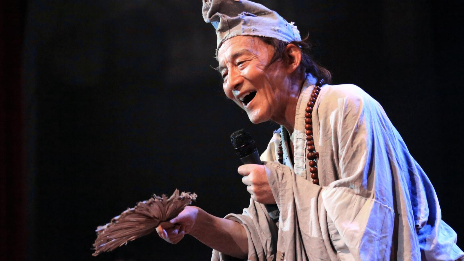 游本昌回应卖房排话剧钱是干嘛的钱是手段