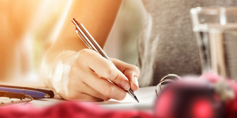 只言期一载，谁谓历三秋——一位家长给自己三年网课孩子的信 | 春节里的中国