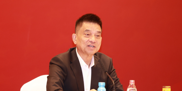 全国政协委员刘永好：民营经济活力下滑，建议对重点企业“一对一”扶持