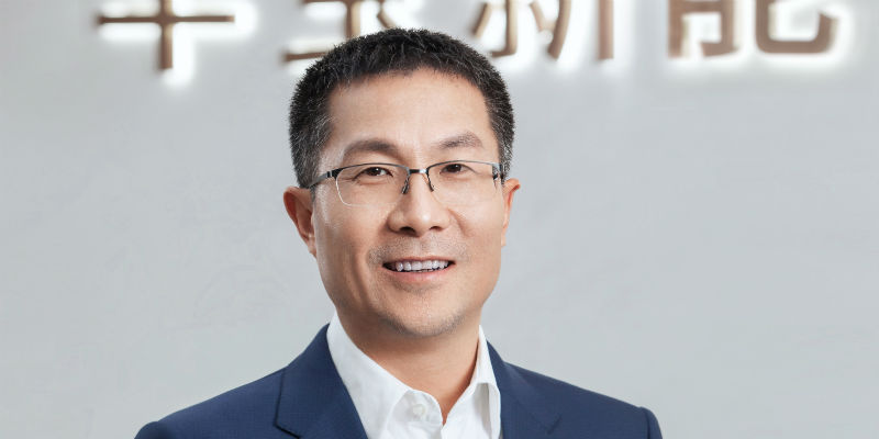 2023商业新愿景 | 华宝新能董事长孙中伟：让绿色能源无处不在