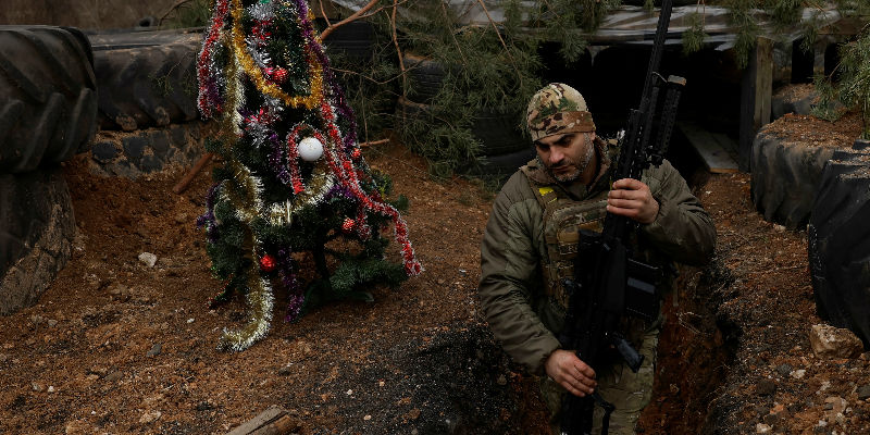 伟伟道来 | 第330天，对阵双方持续加码