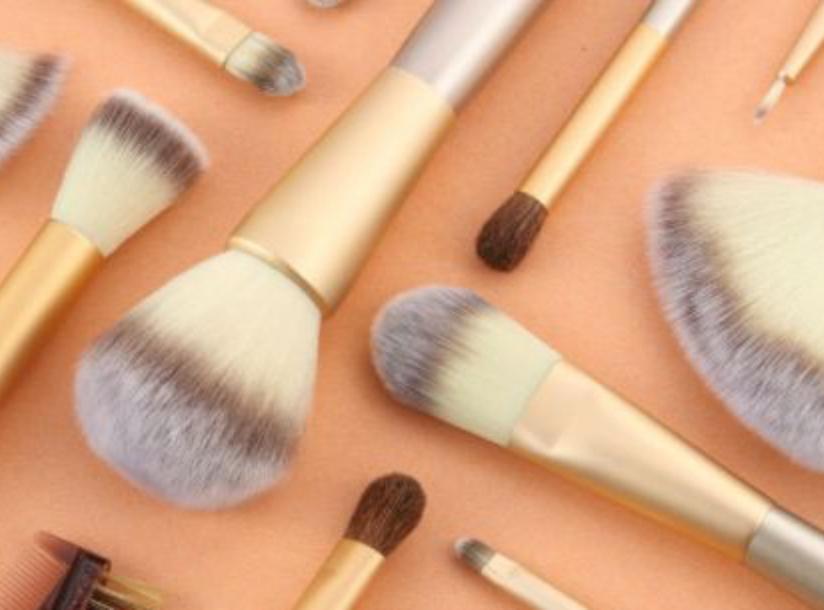 2023年美妆第一桶金，来自“情人节经济”